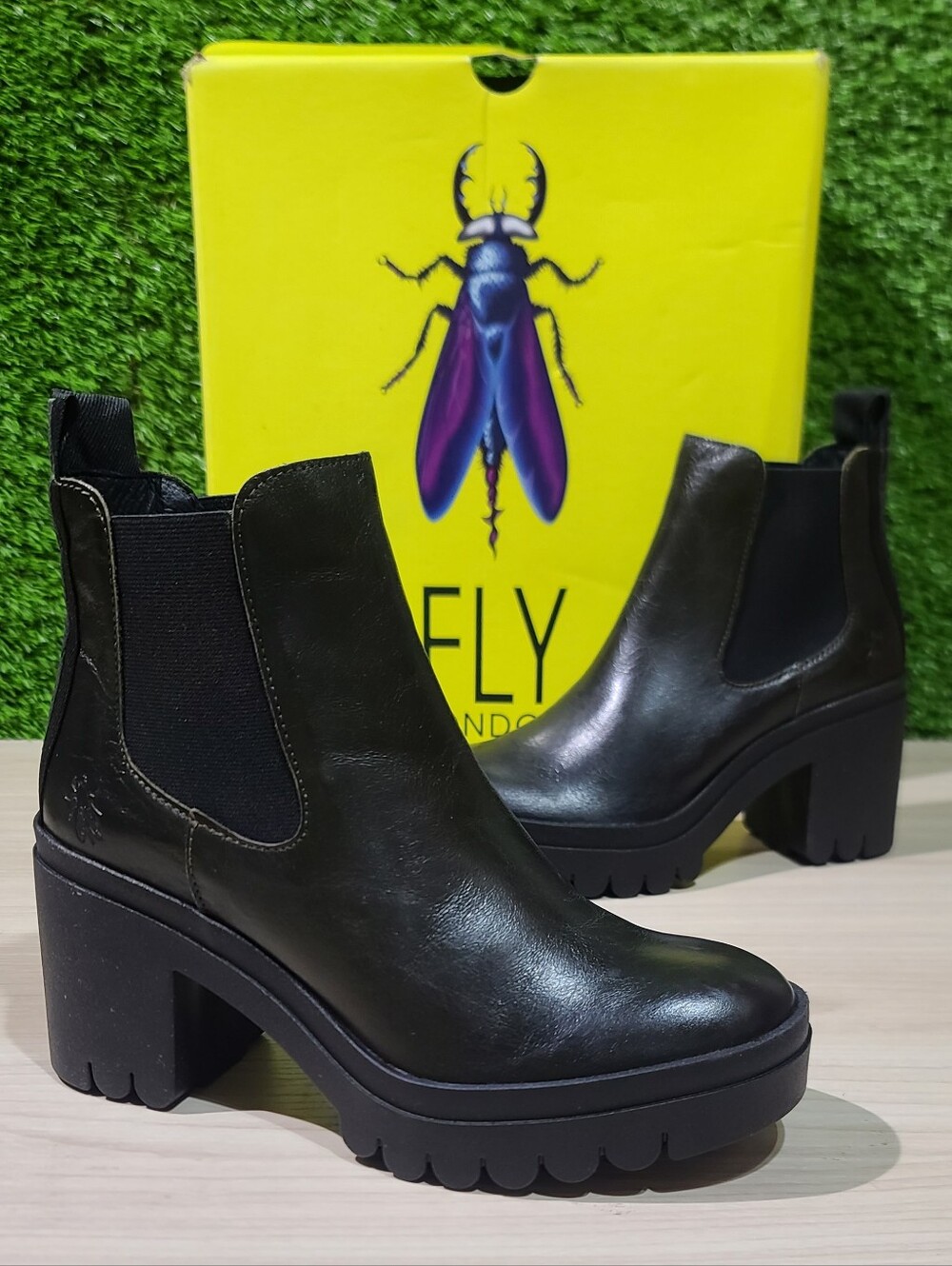 FLY London TOPE520FLY Chelsea Boots / Azalea Sludge EU 37 NEW